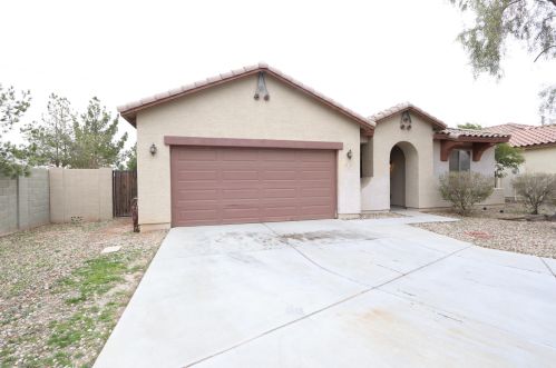 2815 74th Dr, Phoenix, AZ 85043-7605