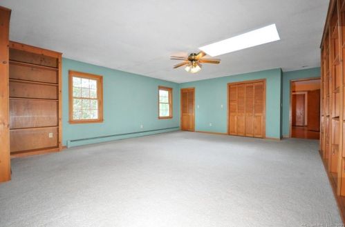 156 Carriage Way, Windsor CT 06095-2008 exterior