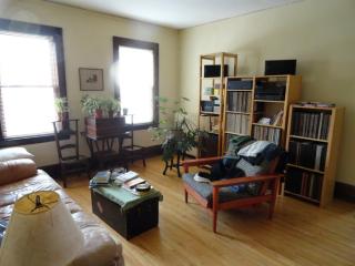 2901 James Ave, Minneapolis MN  55411-1240 exterior