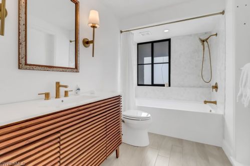 120 Albatross St, Fort Myers Beach FL  33931-4501 exterior