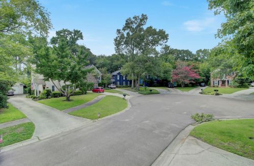 963 Governors Ct, Mount Pleasant SC  29464-9257 exterior