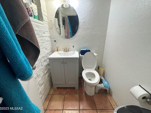 110 Montego Dr, Tucson AZ  85710-1315 exterior