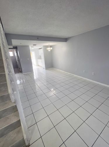 6300 22nd Ct, Hialeah, FL 33016-6913