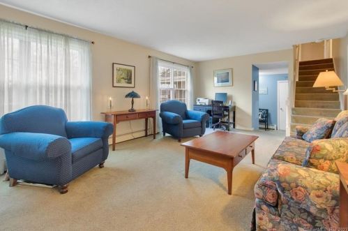 26 Ridge Rd, Southington CT  06489-2437 exterior