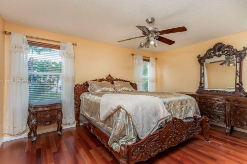 17396 21 St, Hollywood FL 33024-3215 exterior