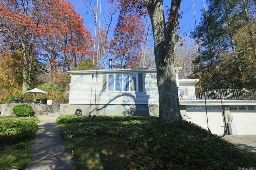 26 Shore Dr, Mahopac, NY 10541-4134