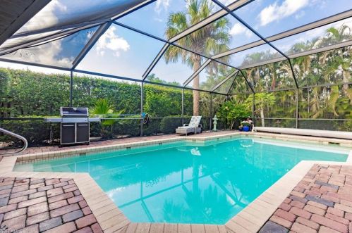 3628 Tomlinson St, Bonita Springs, FL 34134-7547