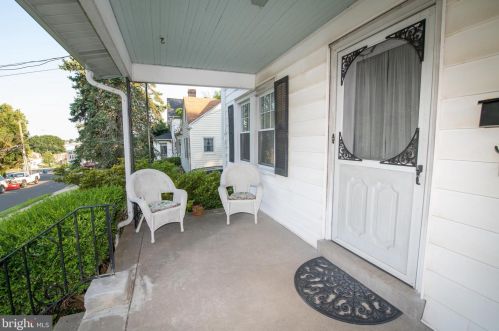 117 Inman Ter, Willow Grove, PA 19090-3411