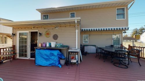 710 Stewart Ave, Bethpage NY  11714-2715 exterior