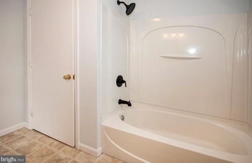 424 2nd Ave, Gloucester NJ  08031-1411 exterior