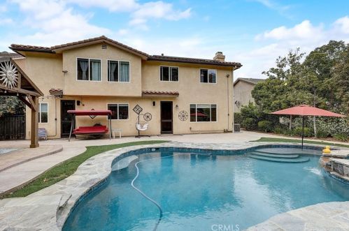28968 Rock Canyon Dr, Santa Clarita CA  91390-5281 exterior