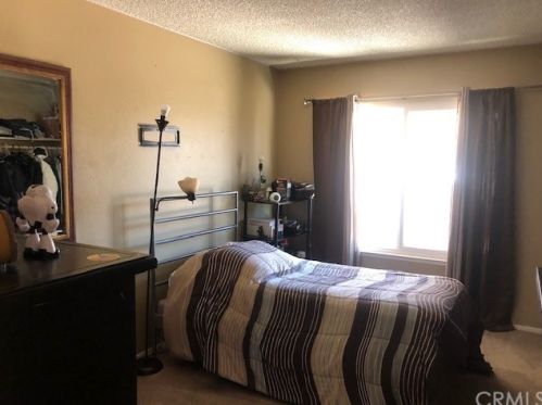 2845 Shalimar Pl, Riverside CA  92504-4315 exterior