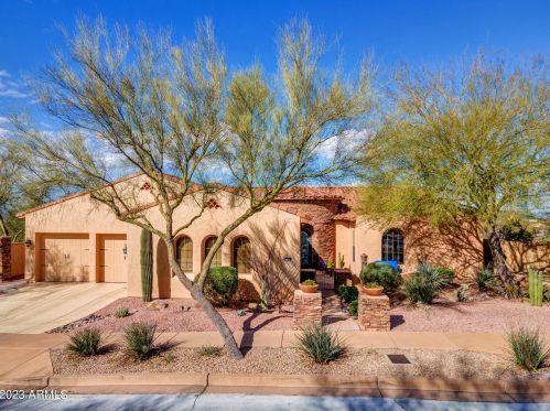 35804 27th Dr, Phoenix AZ  85086-5519 exterior
