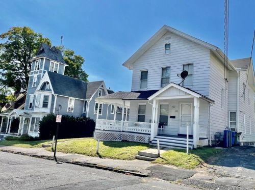 53 Chestnut Ave, Waterbury, CT 06710-1802