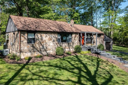 3 Hollow Rd, Glen Gardner, NJ 08826-3129