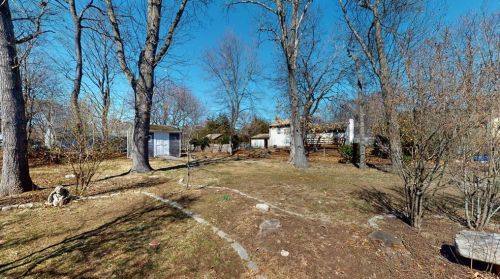 70 Pat Cir, North Kingstown RI  02852-2041 exterior