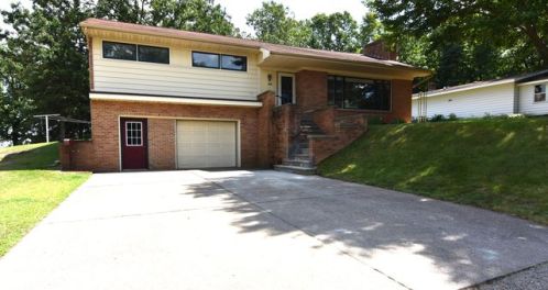 424 Oak St, Poskin, WI 54812-1738
