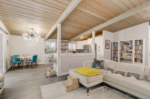 5038 Chaparral Way, San Diego CA 92115-2239 exterior