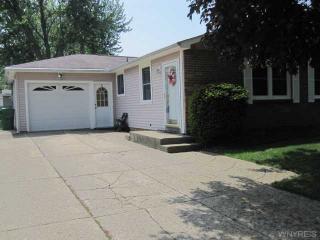 4180 Glenwillow Dr, Hamburg, NY 14075-1305