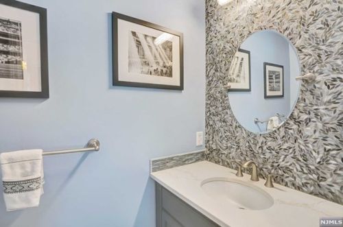 58 Finch Rd, Skyline Lakes NJ  07456-2423 exterior