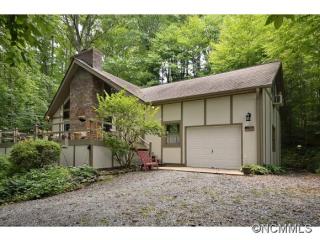 126 Drexel Rd, Hendersonville, NC 28739-8726