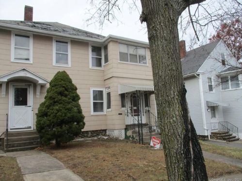 12 Putnam St, Bristol, CT 06010-4945
