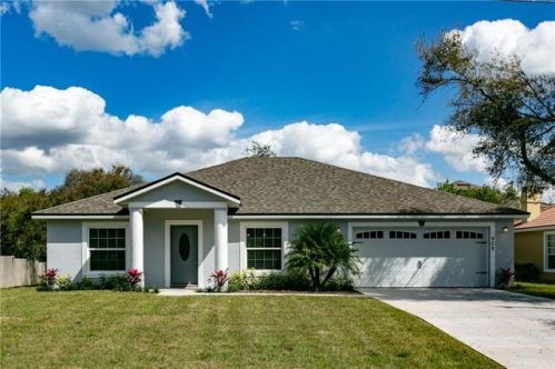 909 Watt Cir, Deltona, FL 32738-7920