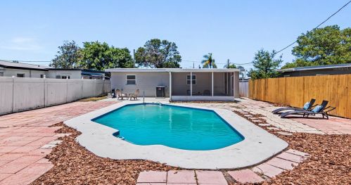 3890 67th Ave, Pinellas Park, FL 33781-6105