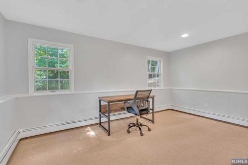 32 Brandywine Pl, Oakland NJ  07436-2321 exterior