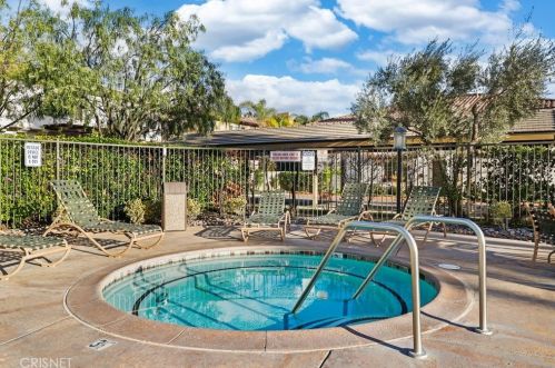28421 Mirabelle Ln, Santa Clarita CA  91350-3240 exterior
