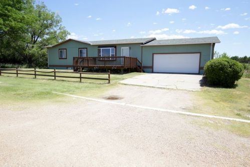 4711 Heather Ln, Kearney, NE 68845-1642