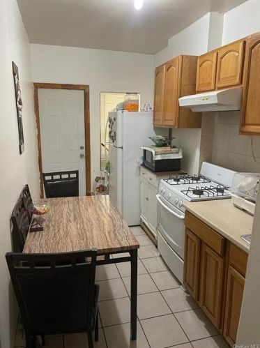 872 156th St, Bronx NY  10455-1802 exterior