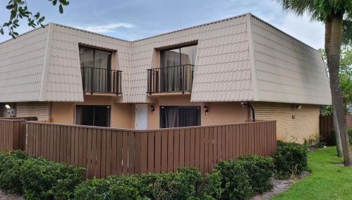 5728 57th Way, West Palm Beach, FL 33409-7116