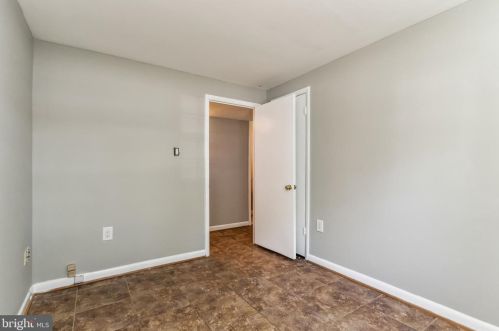 13207 Nassau Dr, Woodbridge VA  22193-4104 exterior