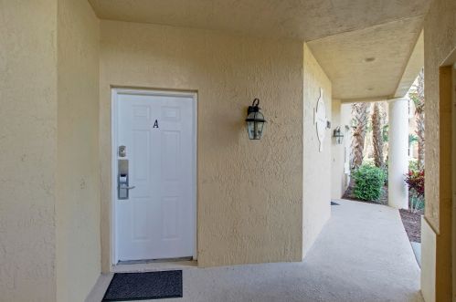 8911 Sandshot Ct, Port Saint Lucie, FL 34986-3312