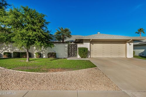 12818 Maplewood Dr, Sun City, AZ 85375-4851