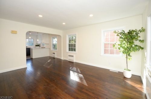 356 Rea Ave, Paterson, NJ 07506-1130