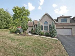 319 Village Green Dr, Canonsburg, PA 15317-5421