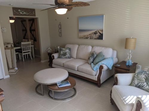 110 Clyburn St, Marco Island, FL 34145-4637