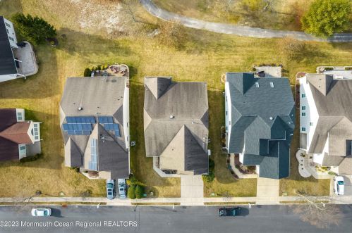 58 Baltusrol Dr, Jackson Twp NJ  08527-4012 exterior