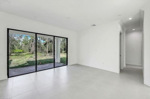 2927 68th Ave, Naples, FL 34120-0064