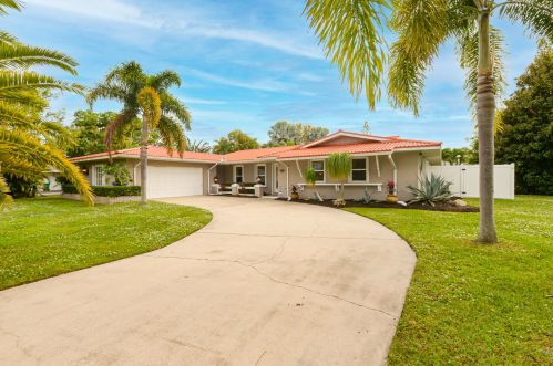184 Caprona Ave, Fort Pierce, FL 34983-8451