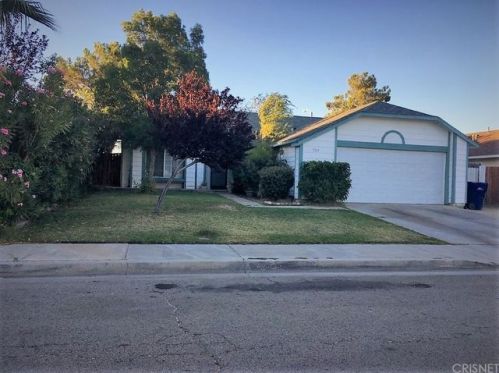 733 Trixis Ave, Lancaster, CA 93534-1559