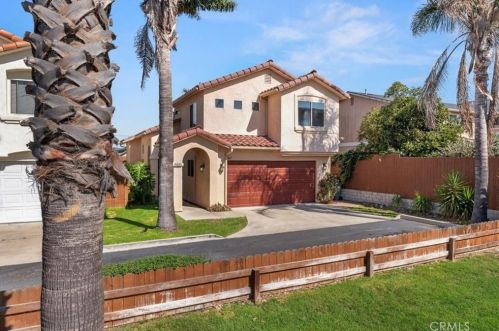 867 9th St, Pismo Beach CA  93433-2737 exterior