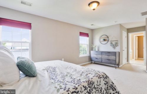 214 Union Ridge Dr, Charles Town WV  25414-4950 exterior