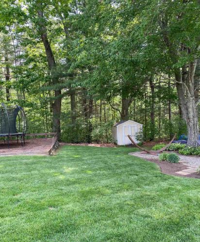 15 Woodbury St, Salem NH  03079-3212 exterior