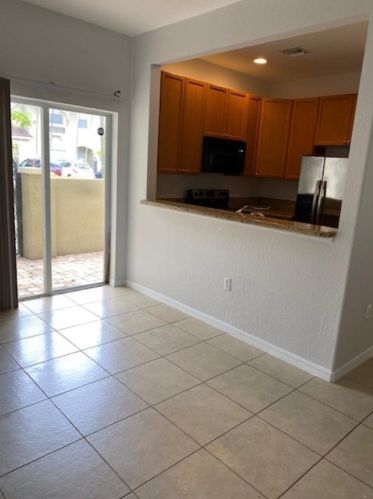 406 Lake Monterey Cir, Boynton Beach FL  33426-8446 exterior