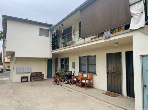 1620 Appleton St, Long Beach, CA 90802-4042