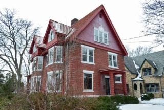 1909 Regent St, Madison, WI 53726-4121