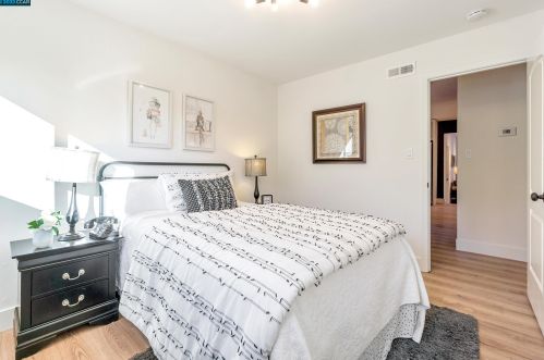 1177 Coad Ct, West Pittsburg CA  94565-6204 exterior